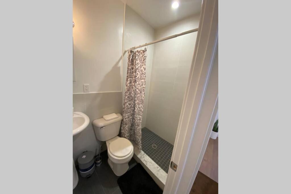 Brand New 2 Bed 2 Bath Apartment Centrally Located Filadelfia Esterno foto